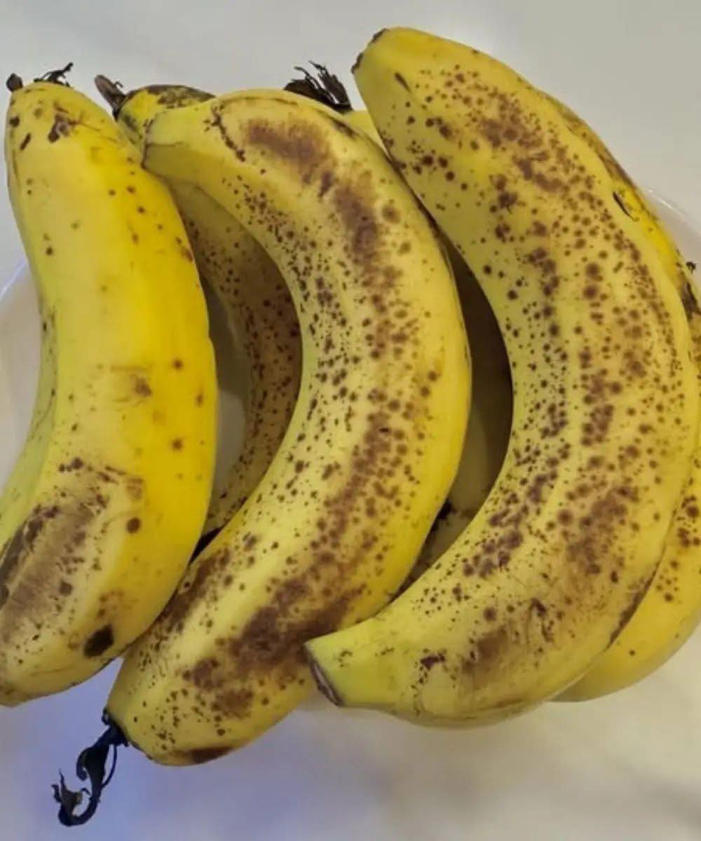 QUE LE PASA A TU CUERPO CUANDO COMES PLATANO ANTES DE DORMIR