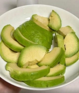 Los médicos afirman que comer aguacate produce…ver mas