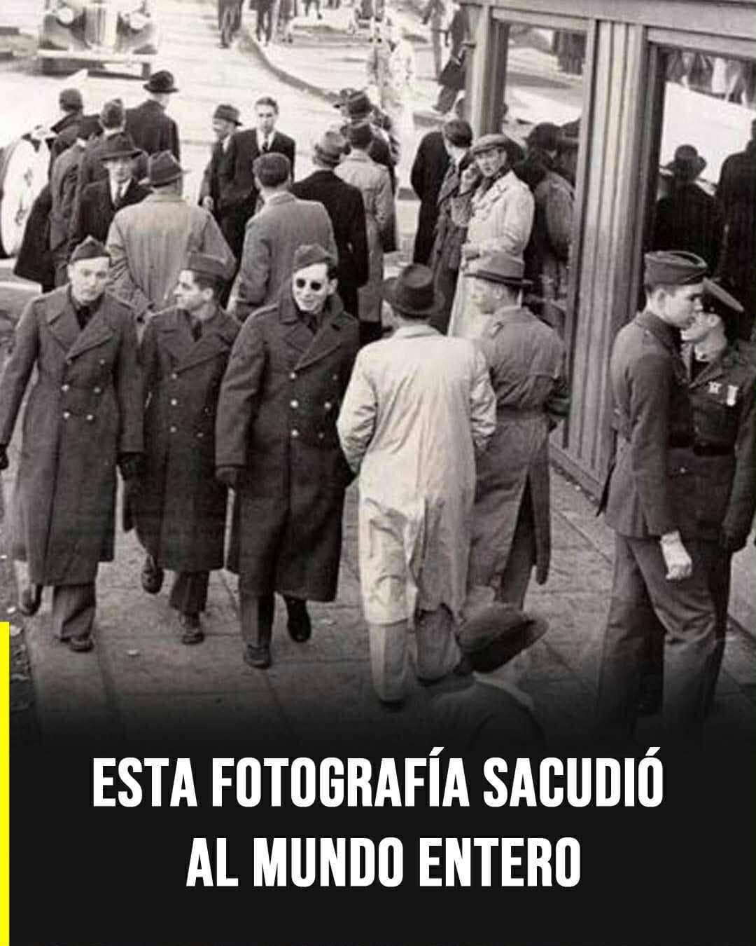 La misteriosa foto de 1943 que muchos creen prueba los viajes en el tiempo