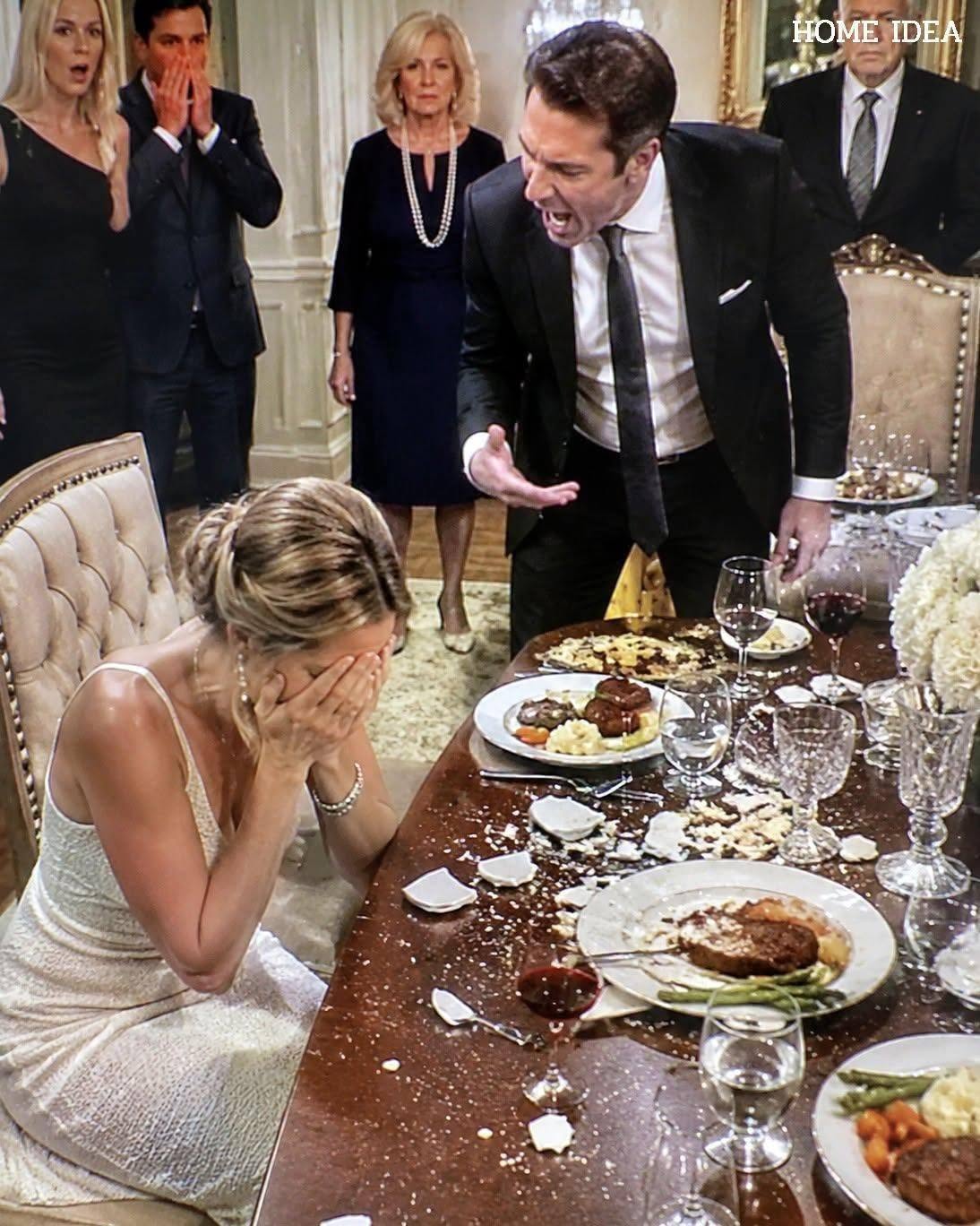 Mi esposo lanzó un plato de cena a mi cabeza porque me negué a darle a su madre mi apartamento y pagarle $1,200 cada mes.