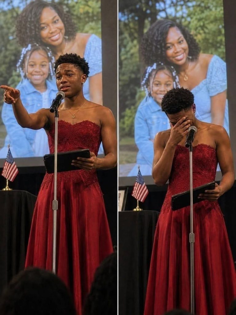 Mi hijo cruzó la etapa de graduación en un vestido rojo brillante mientras el auditorio se reía, lo hizo por mí. Y Le Rogué Que No Lo Hiciera